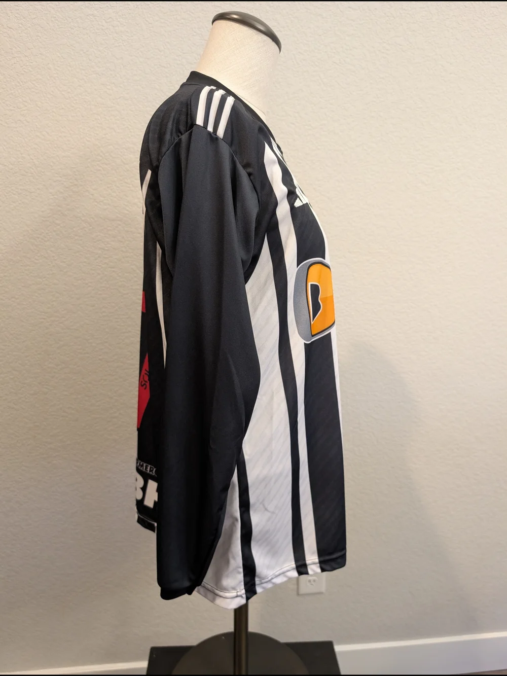 Unisex Atlético Mineiro Black & White Striped Soccer Brazil Jersey Men's Sz M